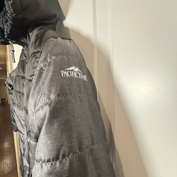 Pacific Trail Charcoal Hooded Jacket size 6/7 boys - Picture 1 of 5